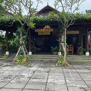 Hotel Sari Bunga